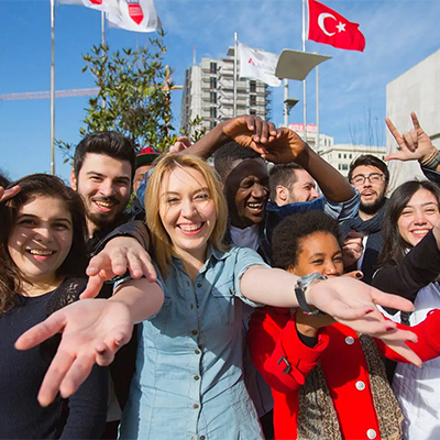 topluma yardım
